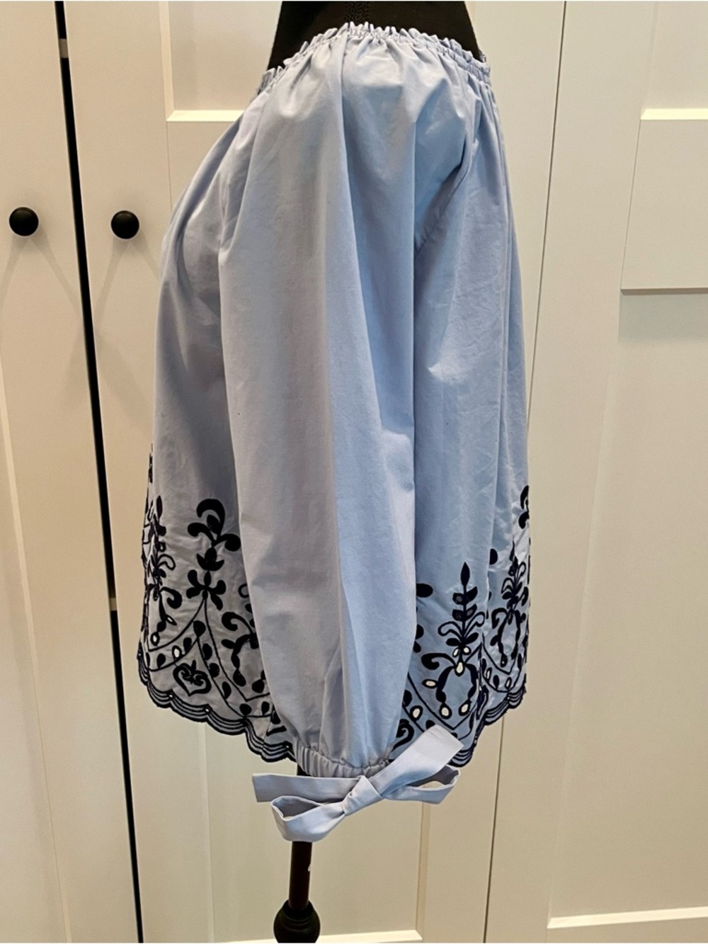 Time and Tru Light Blue Off-Shoulder Blouse with Navy Embroidery Cotton Blend - Picture 6 of 9